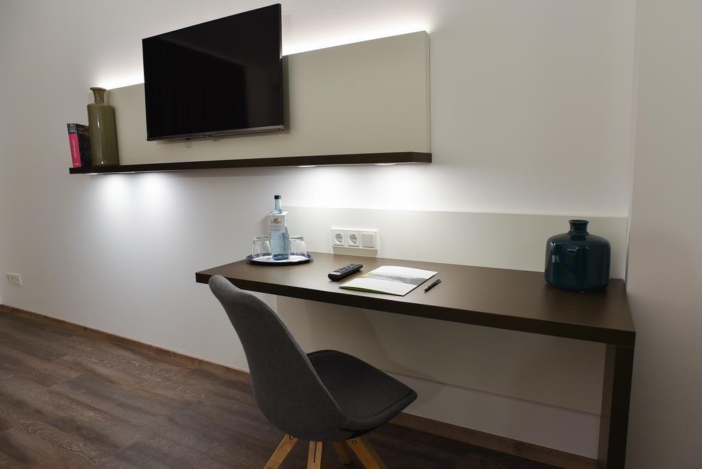 Guesthouse Lichtenau Nußloch Kamer foto